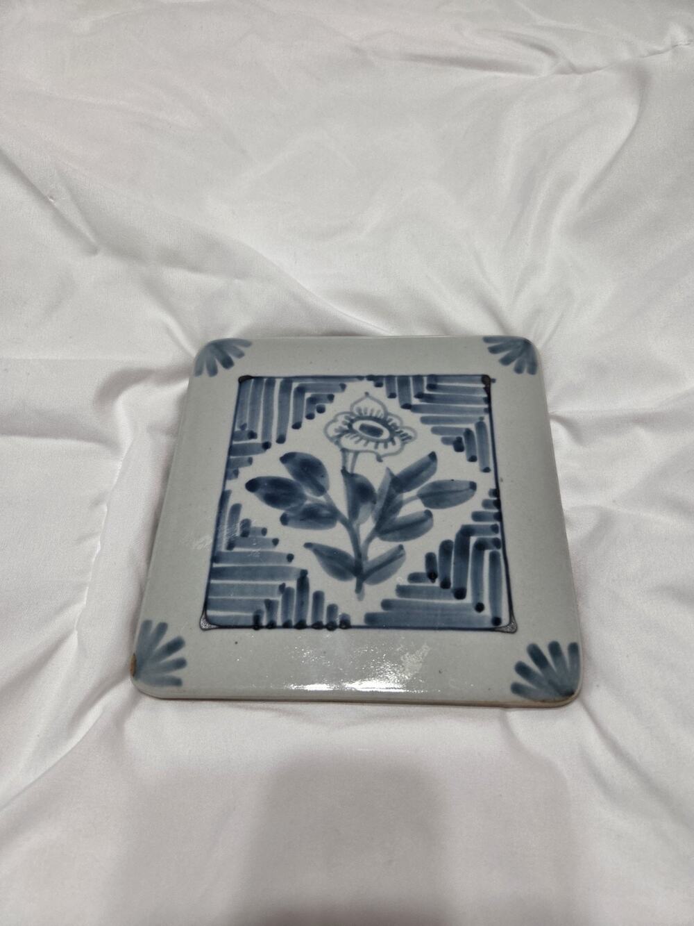Vtg Floral Tile Blue & Gray Colored 6" X 6"